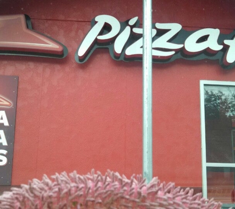 Pizza Hut - Cleveland, OH