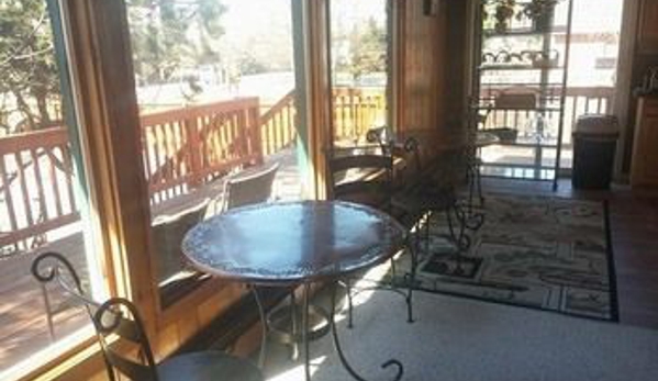 Jewel Lake Bed & Breakfast - Anchorage, AK