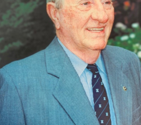Burrell Stockbroking & Wealth Management - Spring Hill, QLD. Thomas Burrell