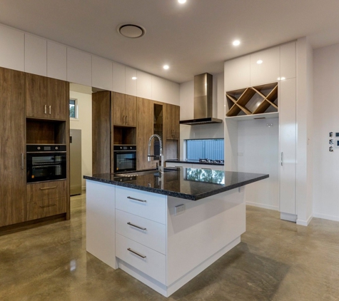 Custombuilt Furnishers - Svensson Heights, QLD. Entertainers Kitchen