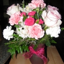 Suzie's Flowers and Gifts - Florists