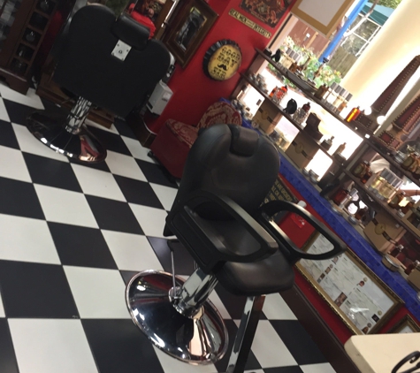 RAZZLEDAZZLE Barbershop - Miami, FL