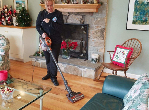 Colly's House Cleaning - West Warwick, RI