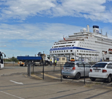 Brisbane Mini Bus Charter - Herston, QLD
