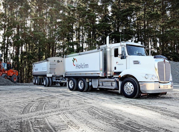 Ross Chapman Cartage & Earthmoving Contractors - Leongatha, VIC. Sand and Soil deliveries In the South Gippsland Area