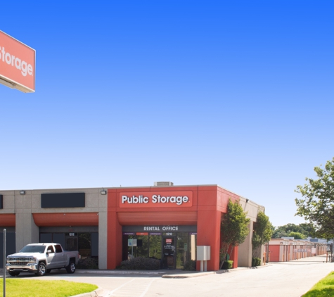 Public Storage - Irving, TX