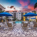 Apt CoWork at Cottonwood West Palm - Office & Desk Space Rental Service