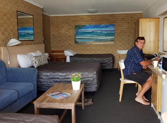 Tweed Harbour Motor Inn. - Tweed Heads, NSW. Relaxing in the lovely room
