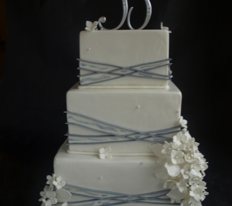 Laurie Clarke Cakes - Lake Oswego, OR. Wedding Cakes