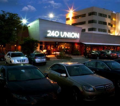 240 Union Restaurant - Lakewood, CO