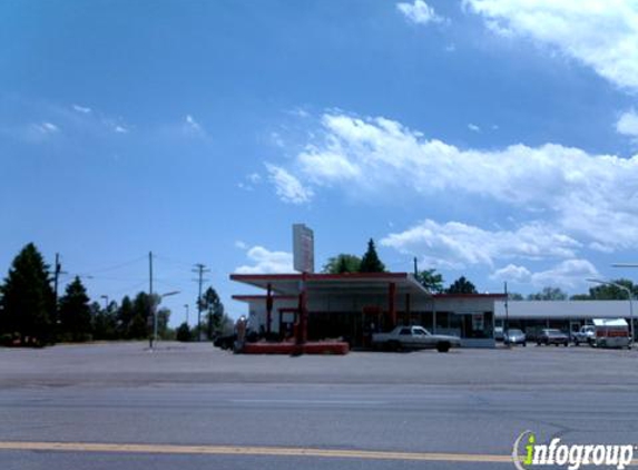 Discount Gas & Convenience Store - Centennial, CO