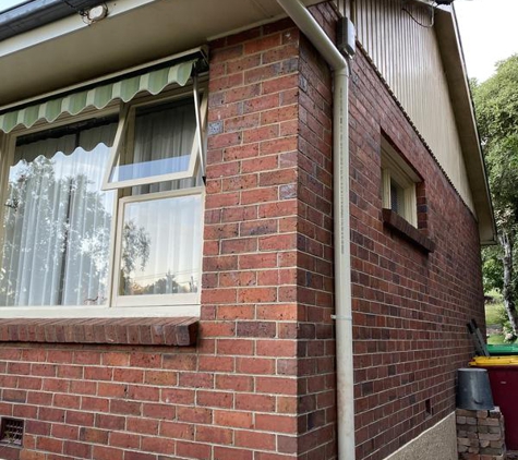 Total Roof & Gutter - Launceston, TAS. New guttering, fascia and downpipes