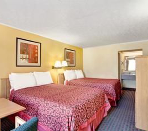 Days Inn By Wyndham Knoxville West - Knoxville, TN