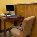 Super 8 by Wyndham Staunton - Hotels