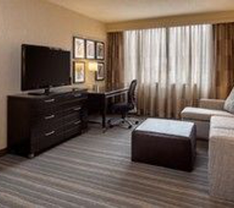 DoubleTree Suites by Hilton Minneapolis Downtown - Minneapolis, MN