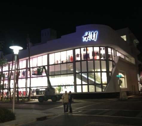 H&M - Miami Beach, FL