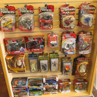 Pot of Gold Collectibles and More - Pleasant Hill, CA. Transformers, Lord of the Rings, Diecast Cars and so much more