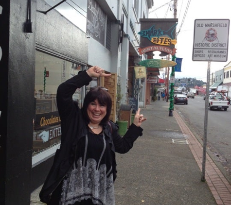 Shark Bites Cafe - Coos Bay, OR