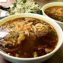 Bun Bo Hue Tay Do - Physicians & Surgeons