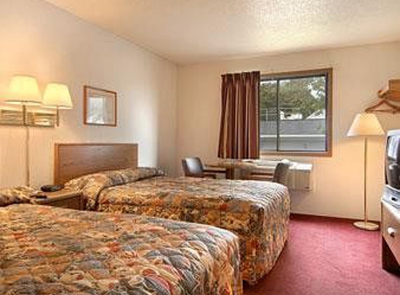 Super 8 by Wyndham Winchester VA - Winchester, VA