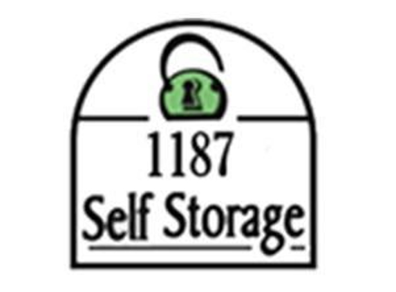 1187 Self Storage/Spare Room Mini Storage - Crowley, TX