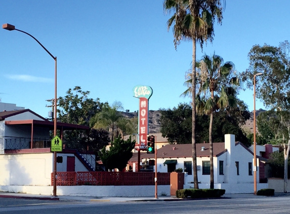 El Rio Motel - Glendale, CA. El Rio Motel. At E Colorado