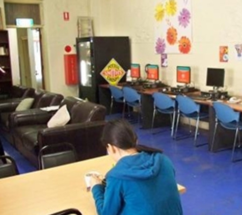 Adelaide's Shakespeare Backpackers International Hostel - Adelaide, SA