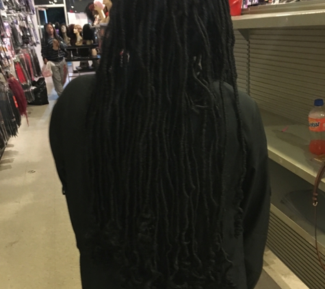 Mimi Beauty Supply - Wilkes barre, PA. Dreads locks or faux locks