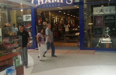 Champs Sports 522 Los Cerritos Mall Cerritos Ca 90703 Yp Com