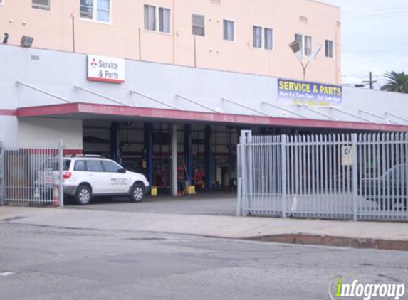 Olympic Auto Repair Center - Los Angeles, CA