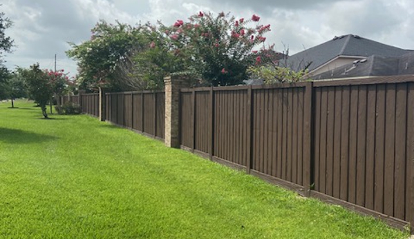 Fencecrete America - San Antonio, TX. Fencecrete America - Custom Wood Fence