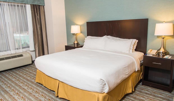 Holiday Inn Express & Suites Erie (Summit Township) - Erie, PA