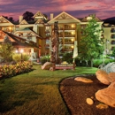 Bearskin Lodge on the River - Hotels