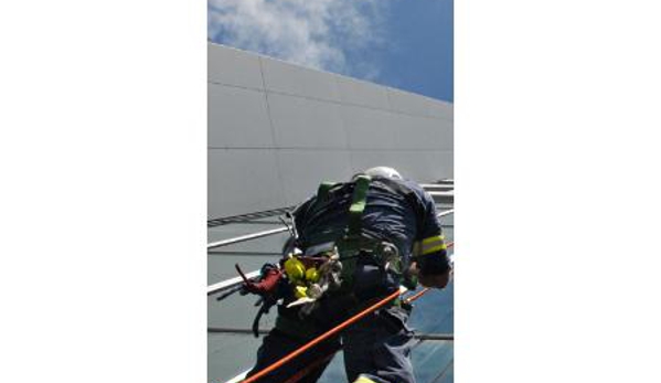 Highpoint Access & Rescue - Park Avenue, QLD