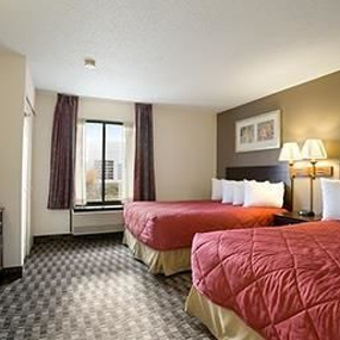 Ramada by Wyndham Canton/Hall of Fame - Canton, OH