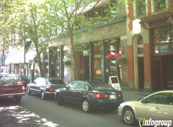 Pioneer Smoke Shop - Seattle, WA