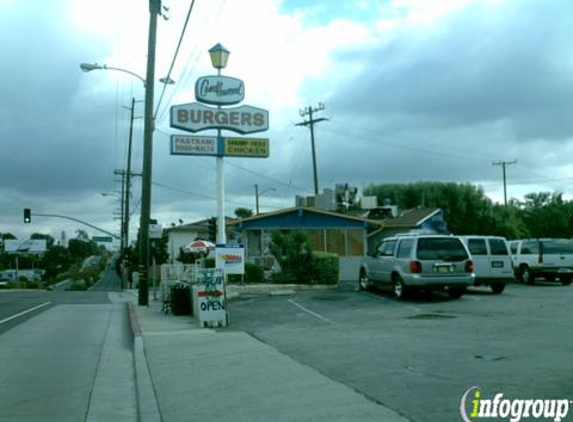 Sam's Burgers Cafe - Whittier, CA