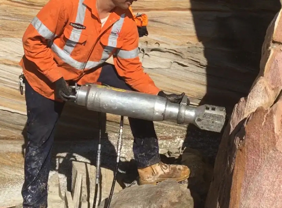 Online Concrete Cutting Services - Seven Hills, NSW. Splitting