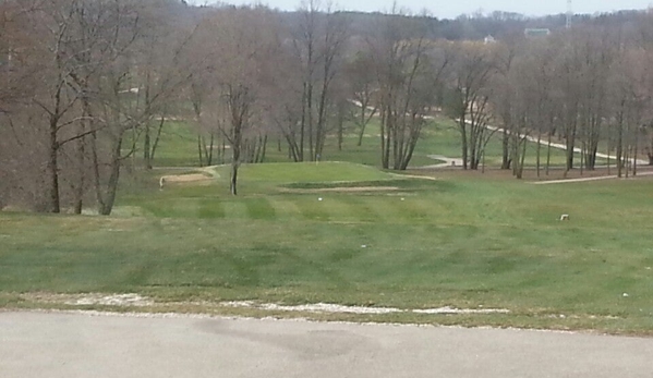 Silver Spring Golf Club - Menomonee Falls, WI