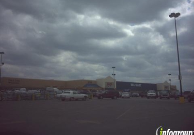 Walmart Vision Center 2151 W Oaklawn Rd Pleasanton Tx 78064