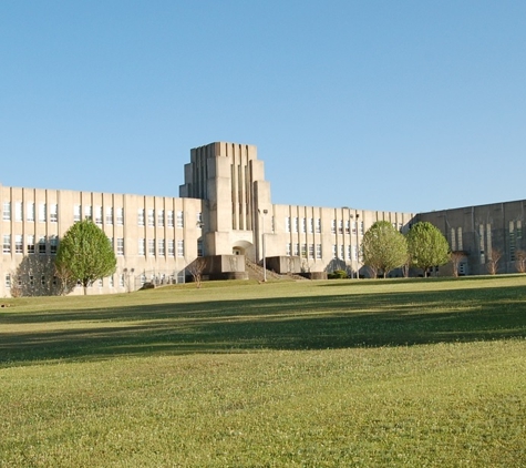 Bailey Magnet High School - Jackson, MS. this is in fact my amazing school!