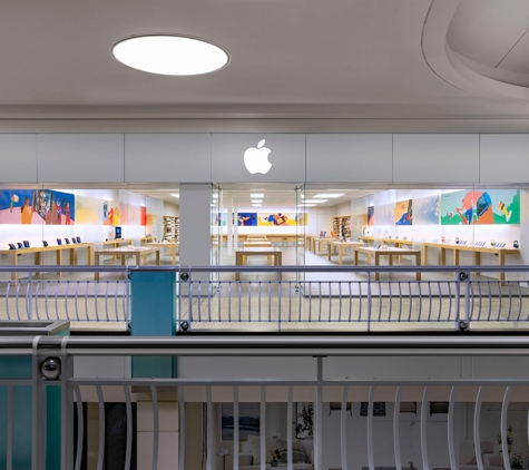 Apple Store - Mclean, VA