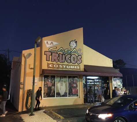 La Casa De Los Trucos - Miami, FL