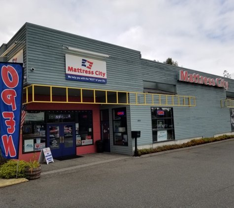 Mattress City - Everett, WA. Front of Everett Store