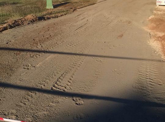 Santos Bobcat & Soils - Ashfield, QLD