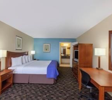 Days Inn by Wyndham Natchitoches - Natchitoches, LA