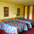 Coach House Inn - Motels