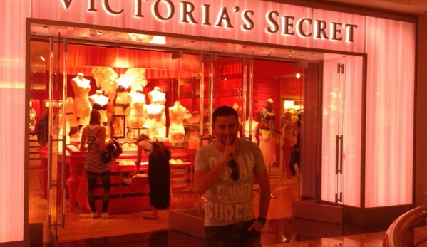 Victoria's Secret - San Francisco, CA