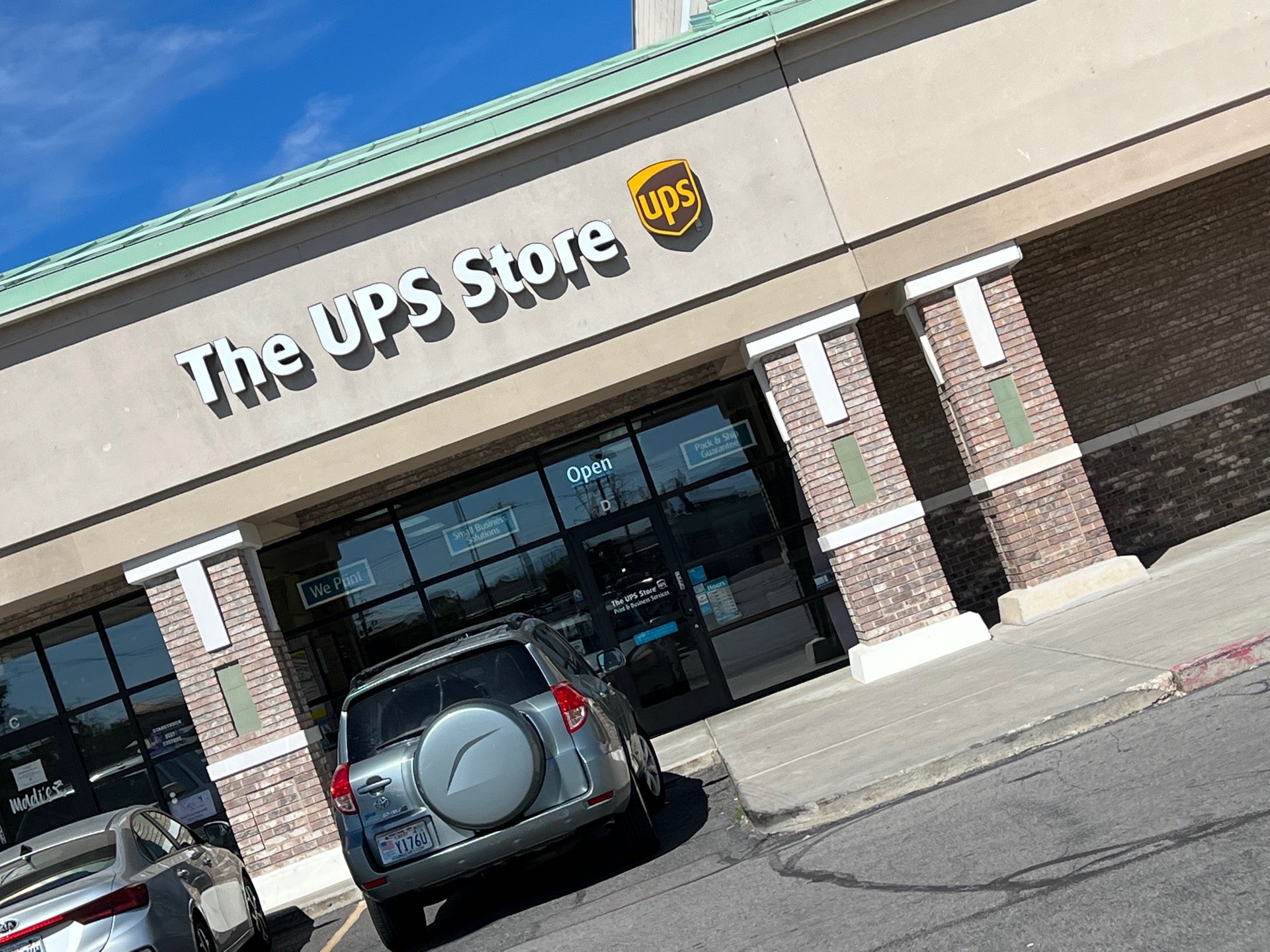 The UPS Store 4469 - New year, new faxing needs? We offer quick