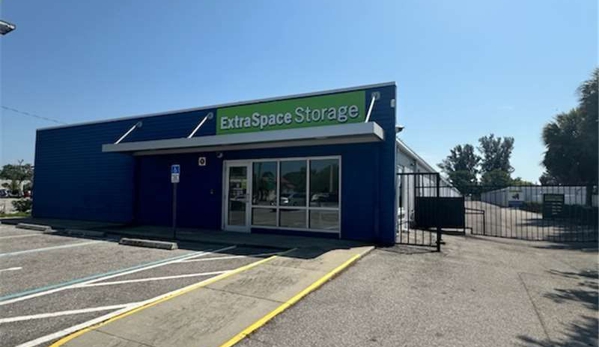 Extra Space Storage - Bradenton, FL